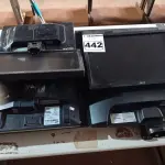 LOTE 442 - 10 MONITORES MARCAS E MODELOS DIVERSOS PARA RETIRADA DE PEÇAS. (NO ESTADO) ATENÇÃO! FAZER A VISITAÇÃO ANTES DE ARREMATAR, NÃO SABEMOS SE FUNCIONA. LEILÃO NÃO TEM GARANTIA E NEM DEVOLUÇÃO, SUJEITO A POSSÍVEIS AVARIAS VISÍVEIS/OCULTAS E/OU AUSÊNCIA DE COMPONENTES.