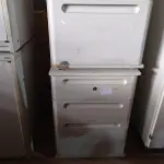 LOTE 465 - 02 GAVETEIROS COM 03 GAVETAS. (NO ESTADO) ATENÇÃO! FAZER A VISITAÇÃO ANTES DE ARREMATAR, NÃO SABEMOS SE FUNCIONA. LEILÃO NÃO TEM GARANTIA E NEM DEVOLUÇÃO, SUJEITO A POSSÍVEIS AVARIAS VISÍVEIS/OCULTAS E/OU AUSÊNCIA DE COMPONENTES.