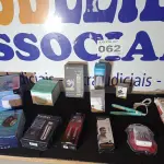 LOTE 062 - 13 – ITENS DIVERSOS (NO ESTADO, NÃO SABEMOS SE FUNCIONA. LEILÃO NÃO TEM GARANTIA E NEM DEVOLUÇÃO, SUJEITO A POSSÍVEIS AVARIAS VISÍVEIS/OCULTAS E/OU AUSÊNCIA DE COMPONENTES)
