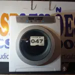 LOTE 047 - 01 - SECADORA DE ROUPAS ELECTROLUX COMPACTA TURBO 10,5KG 220VOLTS (NO ESTADO, NÃO SABEMOS SE FUNCIONA. LEILÃO NÃO TEM GARANTIA E NEM DEVOLUÇÃO, SUJEITO A POSSÍVEIS AVARIAS VISÍVEIS/OCULTAS E/OU AUSÊNCIA DE COMPONENTES)