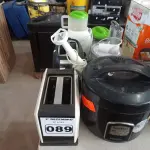 LOTE 089 - 02 MULTIPROCESSADORES, 01 MIXER PARA ALIMENTOS, 01 PANELA ELÉTRICA E 02 TORRADEIRAS MARCAS E MODELOS DIVERSOS. (NO ESTADO) ATENÇÃO! FAZER A VISITAÇÃO ANTES DE ARREMATAR, NÃO SABEMOS SE FUNCIONA. LEILÃO NÃO TEM GARANTIA E NEM DEVOLUÇÃO, SUJEITO A POSSÍVEIS AVARIAS VISÍVEIS/OCULTAS E/OU AUSÊNCIA DE COMPONENTES.