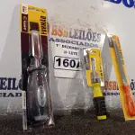 LOTE 160 - 01 FORMÃO, 01 LIMA CHATA 6” E 01 CHAVE COM 06 PONTAS INTERCAMBIÁVEIS. (NO ESTADO) ATENÇÃO! FAZER A VISITAÇÃO ANTES DE ARREMATAR, NÃO SABEMOS SE FUNCIONA. LEILÃO NÃO TEM GARANTIA E NEM DEVOLUÇÃO, SUJEITO A POSSÍVEIS AVARIAS VISÍVEIS/OCULTAS E/OU AUSÊNCIA DE COMPONENTES.