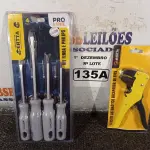LOTE 135 - 01 KIT DE CHAVES FENDA/PHILIPS E 01 DECAPADOR DE FIOS. (NO ESTADO) ATENÇÃO! FAZER A VISITAÇÃO ANTES DE ARREMATAR, NÃO SABEMOS SE FUNCIONA. LEILÃO NÃO TEM GARANTIA E NEM DEVOLUÇÃO, SUJEITO A POSSÍVEIS AVARIAS VISÍVEIS/OCULTAS E/OU AUSÊNCIA DE COMPONENTES.
