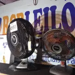 LOTE 058 - 03 – VENTILADORES DIVERSOS (NO ESTADO, NÃO SABEMOS SE FUNCIONA. LEILÃO NÃO TEM GARANTIA E NEM DEVOLUÇÃO, SUJEITO A POSSÍVEIS AVARIAS VISÍVEIS/OCULTAS E/OU AUSÊNCIA DE COMPONENTES)