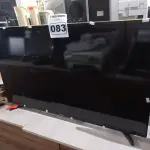 LOTE 083 - 01 TV SAMSUNG 40” POL PARA RETIRADA DE PEÇAS. (NO ESTADO) ATENÇÃO! FAZER A VISITAÇÃO ANTES DE ARREMATAR, NÃO SABEMOS SE FUNCIONA. LEILÃO NÃO TEM GARANTIA E NEM DEVOLUÇÃO, SUJEITO A POSSÍVEIS AVARIAS VISÍVEIS/OCULTAS E/OU AUSÊNCIA DE COMPONENTES.