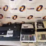 LOTE 169 - 01 IMPRESSORA MATRICIAL E 05 CALCULADORAS MARCAS E MODELOS DIVERSOS. (NO ESTADO) ATENÇÃO! FAZER A VISITAÇÃO ANTES DE ARREMATAR, NÃO SABEMOS SE FUNCIONA. LEILÃO NÃO TEM GARANTIA E NEM DEVOLUÇÃO, SUJEITO A POSSÍVEIS AVARIAS VISÍVEIS/OCULTAS E/OU AUSÊNCIA DE COMPONENTES.