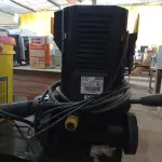 LOTE 050 - 01 LAVADORA DE ALTA PRESSÃO MARCA KARCHER MODELO K2 220V. (NO ESTADO) ATENÇÃO! FAZER A VISITAÇÃO ANTES DE ARREMATAR, NÃO SABEMOS SE FUNCIONA. LEILÃO NÃO TEM GARANTIA E NEM DEVOLUÇÃO, SUJEITO A POSSÍVEIS AVARIAS VISÍVEIS/OCULTAS E/OU AUSÊNCIA DE COMPONENTES.