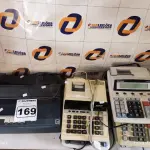 LOTE 169 - 01 IMPRESSORA MATRICIAL E 05 CALCULADORAS MARCAS E MODELOS DIVERSOS. (NO ESTADO) ATENÇÃO! FAZER A VISITAÇÃO ANTES DE ARREMATAR, NÃO SABEMOS SE FUNCIONA. LEILÃO NÃO TEM GARANTIA E NEM DEVOLUÇÃO, SUJEITO A POSSÍVEIS AVARIAS VISÍVEIS/OCULTAS E/OU AUSÊNCIA DE COMPONENTES.