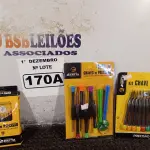 LOTE 170 - 03 KIT’S CHAVES DE PRECISÃO PARA MANUTENÇÃO DE CELULAR. (NO ESTADO) ATENÇÃO! FAZER A VISITAÇÃO ANTES DE ARREMATAR, NÃO SABEMOS SE FUNCIONA. LEILÃO NÃO TEM GARANTIA E NEM DEVOLUÇÃO, SUJEITO A POSSÍVEIS AVARIAS VISÍVEIS/OCULTAS E/OU AUSÊNCIA DE COMPONENTES.