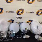 LOTE 002 - 04 – LUMINÁRIAS (NO ESTADO, NÃO SABEMOS SE FUNCIONA. LEILÃO NÃO TEM GARANTIA E NEM DEVOLUÇÃO, SUJEITO A POSSÍVEIS AVARIAS VISÍVEIS/OCULTAS E/OU AUSÊNCIA DE COMPONENTES)