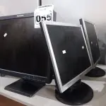 LOTE 055 - 06 MONITORES MARCAS E MODELOS DIVERSOS. (NO ESTADO) ATENÇÃO! FAZER A VISITAÇÃO ANTES DE ARREMATAR, NÃO SABEMOS SE FUNCIONA. LEILÃO NÃO TEM GARANTIA E NEM DEVOLUÇÃO, SUJEITO A POSSÍVEIS AVARIAS VISÍVEIS/OCULTAS E/OU AUSÊNCIA DE COMPONENTES.