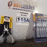 LOTE 115 - 01 KIT DE CHAVES CANHÃO E 01 MINI ALICATE UNIVERSAL 4”. (NO ESTADO) ATENÇÃO! FAZER A VISITAÇÃO ANTES DE ARREMATAR, NÃO SABEMOS SE FUNCIONA. LEILÃO NÃO TEM GARANTIA E NEM DEVOLUÇÃO, SUJEITO A POSSÍVEIS AVARIAS VISÍVEIS/OCULTAS E/OU AUSÊNCIA DE COMPONENTES.