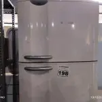 LOTE 198 - 01 GELADEIRA MARCA ELECTROLUX 220V. (NO ESTADO) ATENÇÃO! FAZER A VISITAÇÃO ANTES DE ARREMATAR, NÃO SABEMOS SE FUNCIONA. LEILÃO NÃO TEM GARANTIA E NEM DEVOLUÇÃO, SUJEITO A POSSÍVEIS AVARIAS VISÍVEIS/OCULTAS E/OU AUSÊNCIA DE COMPONENTES.