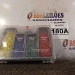 LOTE 180 - 01 KIT DE BROCAS DIVERSAS. (NO ESTADO) ATENÇÃO! FAZER A VISITAÇÃO ANTES DE ARREMATAR, NÃO SABEMOS SE FUNCIONA. LEILÃO NÃO TEM GARANTIA E NEM DEVOLUÇÃO, SUJEITO A POSSÍVEIS AVARIAS VISÍVEIS/OCULTAS E/OU AUSÊNCIA DE COMPONENTES.