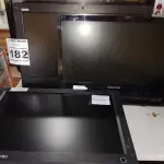 LOTE 182 - 04 COMPUTADORES ALL IN ONE MARCAS E MODELOS DIVERSOS PARA RETIRADA DE PEÇAS. (NO ESTADO) ATENÇÃO! FAZER A VISITAÇÃO ANTES DE ARREMATAR, NÃO SABEMOS SE FUNCIONA. LEILÃO NÃO TEM GARANTIA E NEM DEVOLUÇÃO, SUJEITO A POSSÍVEIS AVARIAS VISÍVEIS/OCULTAS E/OU AUSÊNCIA DE COMPONENTES.