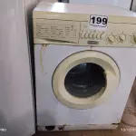 LOTE 199 - 01 LAVADORA DE ROUPAS. (NO ESTADO) ATENÇÃO! FAZER A VISITAÇÃO ANTES DE ARREMATAR, NÃO SABEMOS SE FUNCIONA. LEILÃO NÃO TEM GARANTIA E NEM DEVOLUÇÃO, SUJEITO A POSSÍVEIS AVARIAS VISÍVEIS/OCULTAS E/OU AUSÊNCIA DE COMPONENTES.