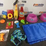 LOTE 108 - 01 KIT DE ACESSÓRIOS PARA PET CONTENDO: TAPETE GELADO, PIPI POSTINHO, OSSO PET, PET PLAY COXA, PET PLAY CHUPETA, PET PLAY PNEU, COMEDOURO 3912, MORDEDOR BOLA SOL, HALTER 04 FUROS, OSSINHO LISO, ROSQUINHA VINIL MORDEDOR, MORDEDOR FRANGO “M”, OSSINHO PATINHA E PEITORAL CACTUS “G”. (NO ESTADO) ATENÇÃO! FAZER A VISITAÇÃO ANTES DE ARREMATAR, NÃO SABEMOS SE FUNCIONA. LEILÃO NÃO TEM GARANTIA E NEM DEVOLUÇÃO, SUJEITO A POSSÍVEIS AVARIAS VISÍVEIS/OCULTAS E/OU AUSÊNCIA DE COMPONENTES.