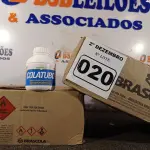 LOTE 020 - 02 CAIXAS COM COLA TUBO ST 175G COM 15 FRASCOS CADA. (NO ESTADO) ATENÇÃO! FAZER A VISITAÇÃO ANTES DE ARREMATAR, NÃO SABEMOS SE FUNCIONA. LEILÃO NÃO TEM GARANTIA E NEM DEVOLUÇÃO, SUJEITO A POSSÍVEIS AVARIAS VISÍVEIS/OCULTAS E/OU AUSÊNCIA DE COMPONENTES.