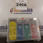 LOTE 240 - 01 KIT DE BROCAS DIVERSAS. (NO ESTADO) ATENÇÃO! FAZER A VISITAÇÃO ANTES DE ARREMATAR, NÃO SABEMOS SE FUNCIONA. LEILÃO NÃO TEM GARANTIA E NEM DEVOLUÇÃO, SUJEITO A POSSÍVEIS AVARIAS VISÍVEIS/OCULTAS E/OU AUSÊNCIA DE COMPONENTES.