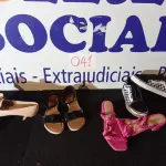 LOTE 041 - 04 – PARES DE CALÇADOS FEMININO, SENDO 03 Nº 36 E 01 PAR Nº 35.(NO ESTADO, NÃO SABEMOS SE FUNCIONA. LEILÃO NÃO TEM GARANTIA E NEM DEVOLUÇÃO, SUJEITO A POSSÍVEIS AVARIAS VISÍVEIS/OCULTAS E/OU AUSÊNCIA DE COMPONENTES)