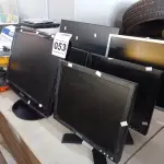 LOTE 053 - 06 MONITORES MARCAS E MODELOS DIVERSOS. (NO ESTADO) ATENÇÃO! FAZER A VISITAÇÃO ANTES DE ARREMATAR, NÃO SABEMOS SE FUNCIONA. LEILÃO NÃO TEM GARANTIA E NEM DEVOLUÇÃO, SUJEITO A POSSÍVEIS AVARIAS VISÍVEIS/OCULTAS E/OU AUSÊNCIA DE COMPONENTES.