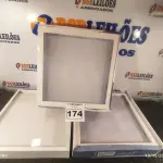 LOTE 174 - 03 LUMINÁRIAS DE EMBUTIR. (NO ESTADO) ATENÇÃO! FAZER A VISITAÇÃO ANTES DE ARREMATAR, NÃO SABEMOS SE FUNCIONA. LEILÃO NÃO TEM GARANTIA E NEM DEVOLUÇÃO, SUJEITO A POSSÍVEIS AVARIAS VISÍVEIS/OCULTAS E/OU AUSÊNCIA DE COMPONENTES.