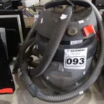LOTE 093 - 01 ASPIRADOR DE PÓ MARCA ELECTROLUX 220V. (NO ESTADO) ATENÇÃO! FAZER A VISITAÇÃO ANTES DE ARREMATAR, NÃO SABEMOS SE FUNCIONA. LEILÃO NÃO TEM GARANTIA E NEM DEVOLUÇÃO, SUJEITO A POSSÍVEIS AVARIAS VISÍVEIS/OCULTAS E/OU AUSÊNCIA DE COMPONENTES.