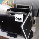LOTE 055 - 06 MONITORES MARCAS E MODELOS DIVERSOS. (NO ESTADO) ATENÇÃO! FAZER A VISITAÇÃO ANTES DE ARREMATAR, NÃO SABEMOS SE FUNCIONA. LEILÃO NÃO TEM GARANTIA E NEM DEVOLUÇÃO, SUJEITO A POSSÍVEIS AVARIAS VISÍVEIS/OCULTAS E/OU AUSÊNCIA DE COMPONENTES.