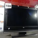 LOTE 100 - 01 TV LG 26” POL. (NO ESTADO) ATENÇÃO! FAZER A VISITAÇÃO ANTES DE ARREMATAR, NÃO SABEMOS SE FUNCIONA. LEILÃO NÃO TEM GARANTIA E NEM DEVOLUÇÃO, SUJEITO A POSSÍVEIS AVARIAS VISÍVEIS/OCULTAS E/OU AUSÊNCIA DE COMPONENTES.