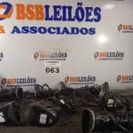 LOTE 063 - 01 LOTE COM VÁRIOS LEITORES DE CÓDIGO DE BARRAS. (NO ESTADO) ATENÇÃO! FAZER A VISITAÇÃO ANTES DE ARREMATAR, NÃO SABEMOS SE FUNCIONA. LEILÃO NÃO TEM GARANTIA E NEM DEVOLUÇÃO, SUJEITO A POSSÍVEIS AVARIAS VISÍVEIS/OCULTAS E/OU AUSÊNCIA DE COMPONENTES.