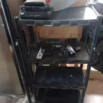 LOTE 350 - 01 ESTANTE MODULAR, 03 BASES DE POSTE PARA JARDIM, 02 SUPORTES DE FERRO, 01 PEITO DE AÇO, 20 LITROS DE PRAGUICIDA E 01 ANTENA DA SKY COM AVARIAS. (NO ESTADO) ATENÇÃO! FAZER A VISITAÇÃO ANTES DE ARREMATAR, NÃO SABEMOS SE FUNCIONA. LEILÃO NÃO TEM GARANTIA E NEM DEVOLUÇÃO, SUJEITO A POSSÍVEIS AVARIAS VISÍVEIS/OCULTAS E/OU AUSÊNCIA DE COMPONENTES.