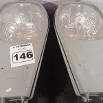 LOTE 146 - 02 LUMINÁRIAS DE PÁTIO. (NO ESTADO) ATENÇÃO! FAZER A VISITAÇÃO ANTES DE ARREMATAR, NÃO SABEMOS SE FUNCIONA. LEILÃO NÃO TEM GARANTIA E NEM DEVOLUÇÃO, SUJEITO A POSSÍVEIS AVARIAS VISÍVEIS/OCULTAS E/OU AUSÊNCIA DE COMPONENTES.