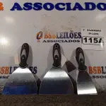 LOTE 115 - 03 ESPÁTULAS. (NO ESTADO) ATENÇÃO! FAZER A VISITAÇÃO ANTES DE ARREMATAR, NÃO SABEMOS SE FUNCIONA. LEILÃO NÃO TEM GARANTIA E NEM DEVOLUÇÃO, SUJEITO A POSSÍVEIS AVARIAS VISÍVEIS/OCULTAS E/OU AUSÊNCIA DE COMPONENTES.