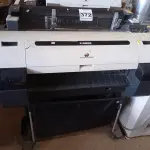 LOTE 372 - 01 PLOTTER MARCA CANON MODELO IPF670. (NO ESTADO) ATENÇÃO! FAZER A VISITAÇÃO ANTES DE ARREMATAR, NÃO SABEMOS SE FUNCIONA. LEILÃO NÃO TEM GARANTIA E NEM DEVOLUÇÃO, SUJEITO A POSSÍVEIS AVARIAS VISÍVEIS/OCULTAS E/OU AUSÊNCIA DE COMPONENTES.