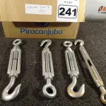 LOTE 241 - 01 LOTE COM VÁRIOS ESTICADORES PARA CABO DE AÇO. (NO ESTADO) ATENÇÃO! FAZER A VISITAÇÃO ANTES DE ARREMATAR, NÃO SABEMOS SE FUNCIONA. LEILÃO NÃO TEM GARANTIA E NEM DEVOLUÇÃO, SUJEITO A POSSÍVEIS AVARIAS VISÍVEIS/OCULTAS E/OU AUSÊNCIA DE COMPONENTES.