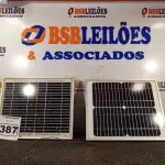 LOTE 387 - 02 PAINÉIS SOLARES 18V 10W.  (NO ESTADO) ATENÇÃO! FAZER A VISITAÇÃO ANTES DE ARREMATAR, NÃO SABEMOS SE FUNCIONA. LEILÃO NÃO TEM GARANTIA E NEM DEVOLUÇÃO, SUJEITO A POSSÍVEIS AVARIAS VISÍVEIS/OCULTAS E/OU AUSÊNCIA DE COMPONENTES.