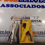 LOTE 055 - 01 ALICATE DECAPADOR DE FIOS E 01 ALICATE DE PRESSÃO. (NO ESTADO) ATENÇÃO! FAZER A VISITAÇÃO ANTES DE ARREMATAR, NÃO SABEMOS SE FUNCIONA. LEILÃO NÃO TEM GARANTIA E NEM DEVOLUÇÃO, SUJEITO A POSSÍVEIS AVARIAS VISÍVEIS/OCULTAS E/OU AUSÊNCIA DE COMPONENTES.