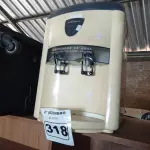 LOTE 318 - 01 PURIFICADOR DE ÁGUA MARCA LATINA REFRIGERAÇÃO ELETRÔNICA. (NO ESTADO) ATENÇÃO! FAZER A VISITAÇÃO ANTES DE ARREMATAR, NÃO SABEMOS SE FUNCIONA. LEILÃO NÃO TEM GARANTIA E NEM DEVOLUÇÃO, SUJEITO A POSSÍVEIS AVARIAS VISÍVEIS/OCULTAS E/OU AUSÊNCIA DE COMPONENTES.