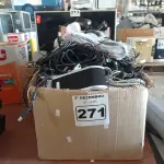 LOTE 271 - 01 LOTE COM GRANDE QUANTIDADE DE CABOS E PERIFÉRICOS DE INFORMÁTICA DIVERSOS. (NO ESTADO) ATENÇÃO! FAZER A VISITAÇÃO ANTES DE ARREMATAR, NÃO SABEMOS SE FUNCIONA. LEILÃO NÃO TEM GARANTIA E NEM DEVOLUÇÃO, SUJEITO A POSSÍVEIS AVARIAS VISÍVEIS/OCULTAS E/OU AUSÊNCIA DE COMPONENTES.
