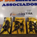 LOTE 110 - 03 KIT’S DE GRAMPOS DE PRESSÃO. (NO ESTADO) ATENÇÃO! FAZER A VISITAÇÃO ANTES DE ARREMATAR, NÃO SABEMOS SE FUNCIONA. LEILÃO NÃO TEM GARANTIA E NEM DEVOLUÇÃO, SUJEITO A POSSÍVEIS AVARIAS VISÍVEIS/OCULTAS E/OU AUSÊNCIA DE COMPONENTES.