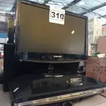 LOTE 310 - 07 MONITORES MARCAS E MODELOS DIVERSOS PARA RETIRADA DE PEÇAS. (NO ESTADO) ATENÇÃO! FAZER A VISITAÇÃO ANTES DE ARREMATAR, NÃO SABEMOS SE FUNCIONA. LEILÃO NÃO TEM GARANTIA E NEM DEVOLUÇÃO, SUJEITO A POSSÍVEIS AVARIAS VISÍVEIS/OCULTAS E/OU AUSÊNCIA DE COMPONENTES.