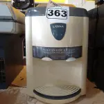 LOTE 363 - 01 PURIFICADOR DE ÁGUA MARCA LATINA REFRIGERAÇÃO ELETRÔNICA. (NO ESTADO) ATENÇÃO! FAZER A VISITAÇÃO ANTES DE ARREMATAR, NÃO SABEMOS SE FUNCIONA. LEILÃO NÃO TEM GARANTIA E NEM DEVOLUÇÃO, SUJEITO A POSSÍVEIS AVARIAS VISÍVEIS/OCULTAS E/OU AUSÊNCIA DE COMPONENTES.