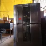 LOTE 323 - 01 GELADEIRA MARCA ELECTROLUX 220V. (NO ESTADO) ATENÇÃO! FAZER A VISITAÇÃO ANTES DE ARREMATAR, NÃO SABEMOS SE FUNCIONA. LEILÃO NÃO TEM GARANTIA E NEM DEVOLUÇÃO, SUJEITO A POSSÍVEIS AVARIAS VISÍVEIS/OCULTAS E/OU AUSÊNCIA DE COMPONENTES.