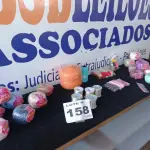 LOTE 158 - 30 - ITENS PARA ARTESANATO (APROXIMADAMENTE) (NO ESTADO, NÃO SABEMOS SE FUNCIONA. LEILÃO NÃO TEM GARANTIA E NEM DEVOLUÇÃO, SUJEITO A POSSÍVEIS AVARIAS VISÍVEIS/OCULTAS E/OU AUSÊNCIA DE COMPONENTES)