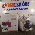 LOTE 135 - 01 LUMINÁRIA PENDENTE SÃO PAULO. (NO ESTADO) ATENÇÃO! FAZER A VISITAÇÃO ANTES DE ARREMATAR, NÃO SABEMOS SE FUNCIONA. LEILÃO NÃO TEM GARANTIA E NEM DEVOLUÇÃO, SUJEITO A POSSÍVEIS AVARIAS VISÍVEIS/OCULTAS E/OU AUSÊNCIA DE COMPONENTES.