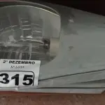 LOTE 315 - 02 LUMINÁRIAS PÚBLICAS DE POSTE. (NO ESTADO) ATENÇÃO! FAZER A VISITAÇÃO ANTES DE ARREMATAR, NÃO SABEMOS SE FUNCIONA. LEILÃO NÃO TEM GARANTIA E NEM DEVOLUÇÃO, SUJEITO A POSSÍVEIS AVARIAS VISÍVEIS/OCULTAS E/OU AUSÊNCIA DE COMPONENTES.