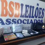 LOTE 122 - 10 - ENXOVAIS DE BEBÊ DIVERSOS (NO ESTADO, NÃO SABEMOS SE FUNCIONA. LEILÃO NÃO TEM GARANTIA E NEM DEVOLUÇÃO, SUJEITO A POSSÍVEIS AVARIAS VISÍVEIS/OCULTAS E/OU AUSÊNCIA DE COMPONENTES)