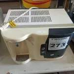 LOTE 273 - 01 PURIFICADOR DE ÁGUA REFRIGERADO MARCA EUROPA 220V. (NO ESTADO) ATENÇÃO! FAZER A VISITAÇÃO ANTES DE ARREMATAR, NÃO SABEMOS SE FUNCIONA. LEILÃO NÃO TEM GARANTIA E NEM DEVOLUÇÃO, SUJEITO A POSSÍVEIS AVARIAS VISÍVEIS/OCULTAS E/OU AUSÊNCIA DE COMPONENTES.