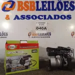 LOTE 040 - 01 COMPRESSOR DE AR PORTÁTIL 12V 150PSI. (NO ESTADO) ATENÇÃO! FAZER A VISITAÇÃO ANTES DE ARREMATAR, NÃO SABEMOS SE FUNCIONA. LEILÃO NÃO TEM GARANTIA E NEM DEVOLUÇÃO, SUJEITO A POSSÍVEIS AVARIAS VISÍVEIS/OCULTAS E/OU AUSÊNCIA DE COMPONENTES.