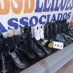 LOTE 163 - 15 - CALÇADOS MASCULINOS VARIADOS (NO ESTADO, NÃO SABEMOS SE FUNCIONA. LEILÃO NÃO TEM GARANTIA E NEM DEVOLUÇÃO, SUJEITO A POSSÍVEIS AVARIAS VISÍVEIS/OCULTAS E/OU AUSÊNCIA DE COMPONENTES)